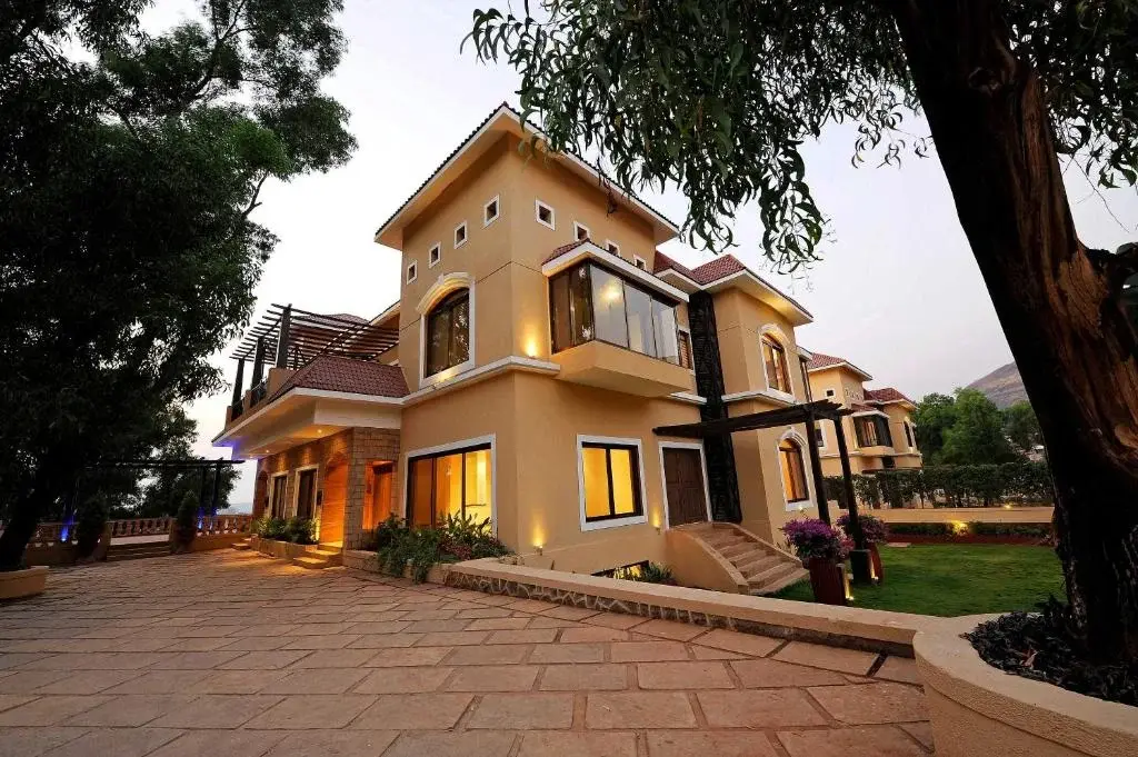 Della Chalet Resort
